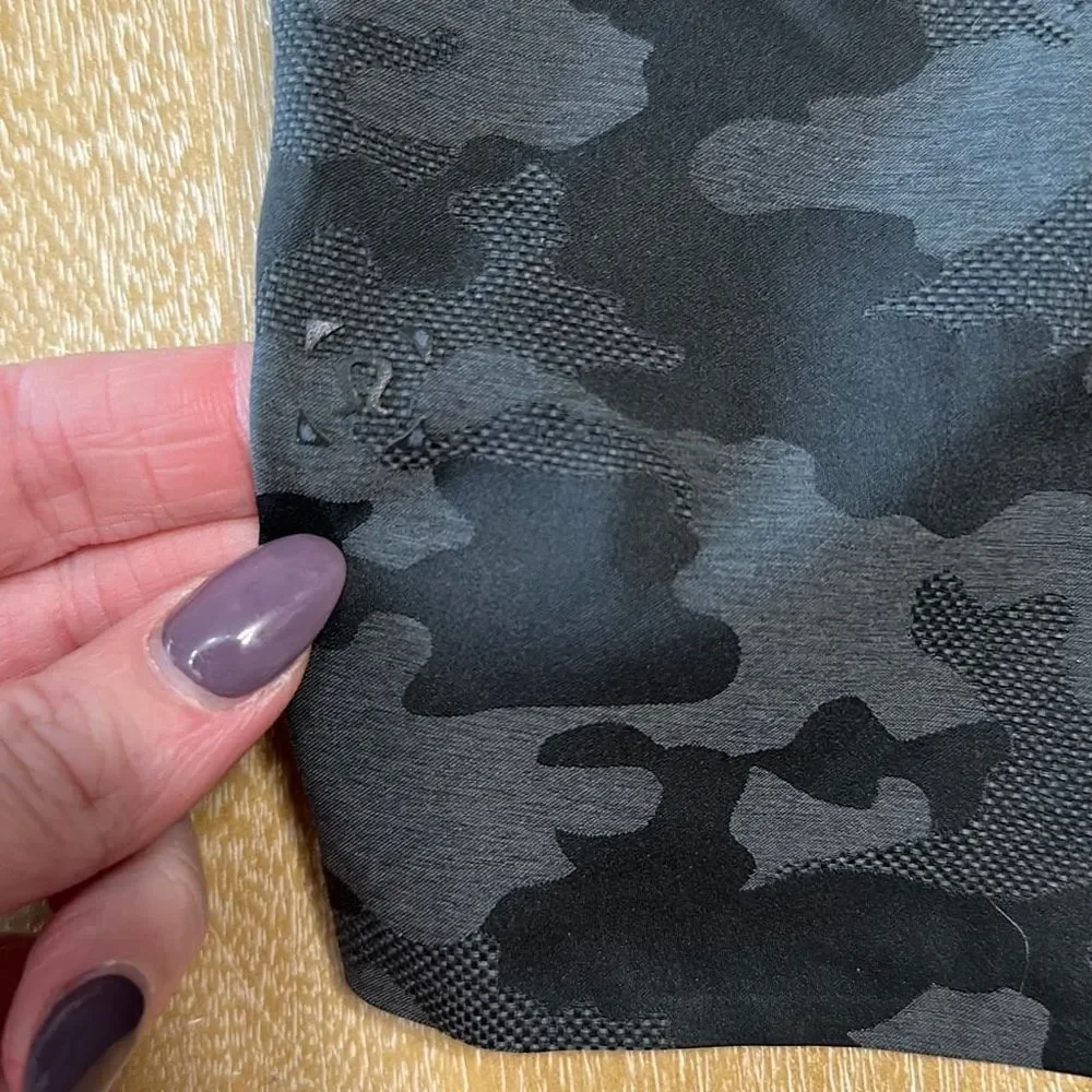 Lululemon T.H.E. Short *Linerless Mesh Camo 9